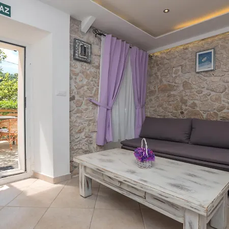 بيت للعطل Kuca Za Odmor Lavanda *